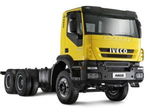 Замена стекла на Iveco Trakke