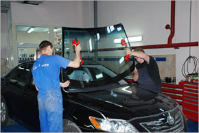 Ремонт и установка автостекол в автосервисе XL-General